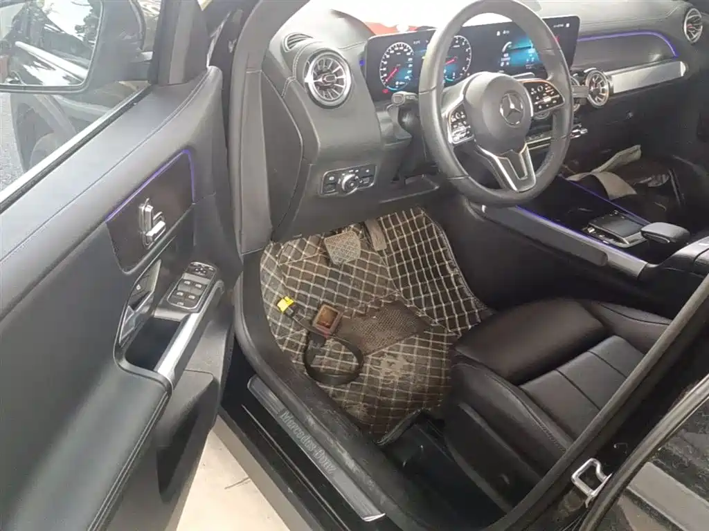 Mercedes-Benz GLB 2022 Model GLB 200 Dynamic Edition фото 16