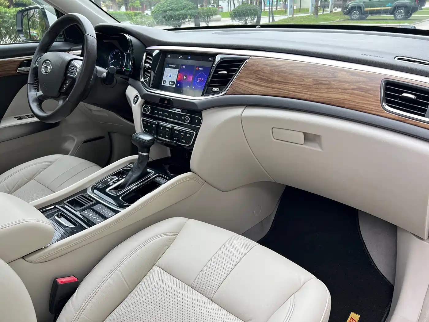GAC Trumpchi Trumpchi GS8 2017 320T 2WD Luxury Smart Connect (7-seater) фото 16
