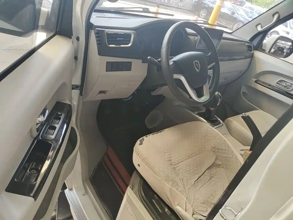 Jinbei New Hiace S 2024 2023 1.5L Fortune Van 2/5-seater Non-AC Version SWC15M