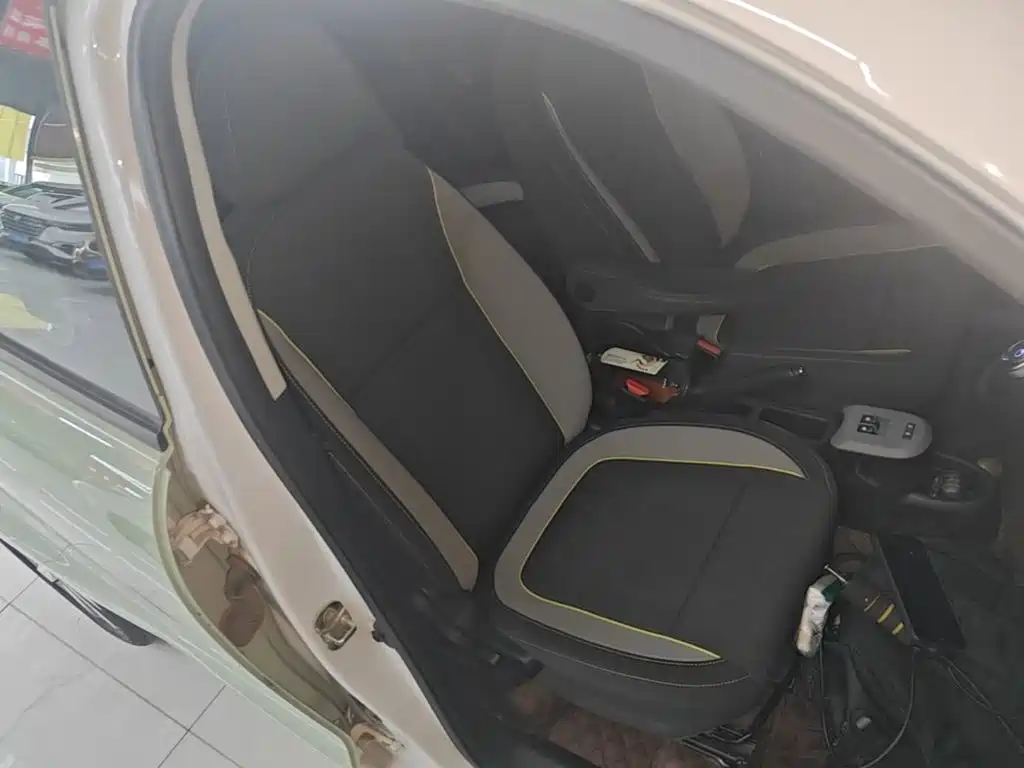 Ora Black Cat 2022 2022 351km Standard (NMC)