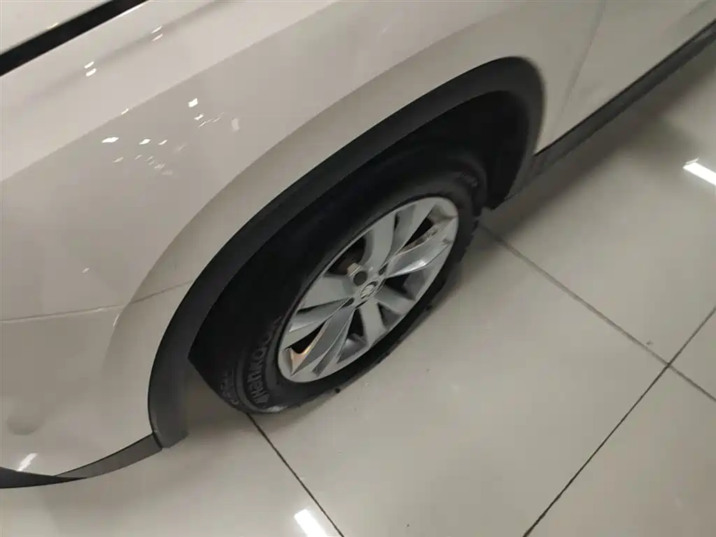 Škoda Kamiq 2020 Model 1.5L Automatic Standard фото 23