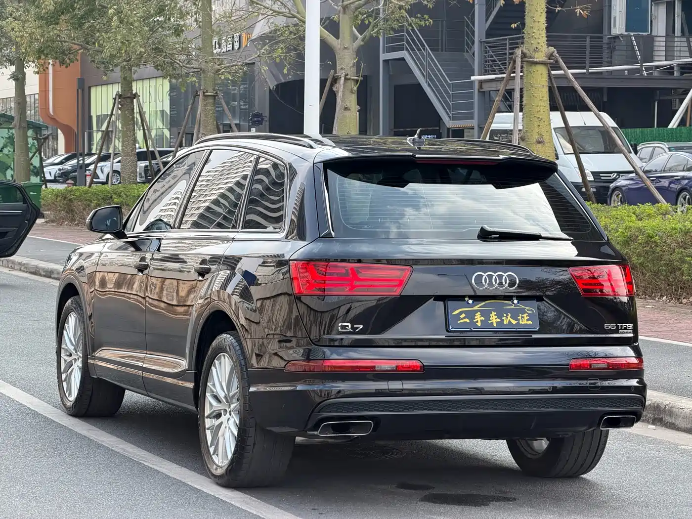 Audi Q7 2019 55 TFSI S line Sport фото 9