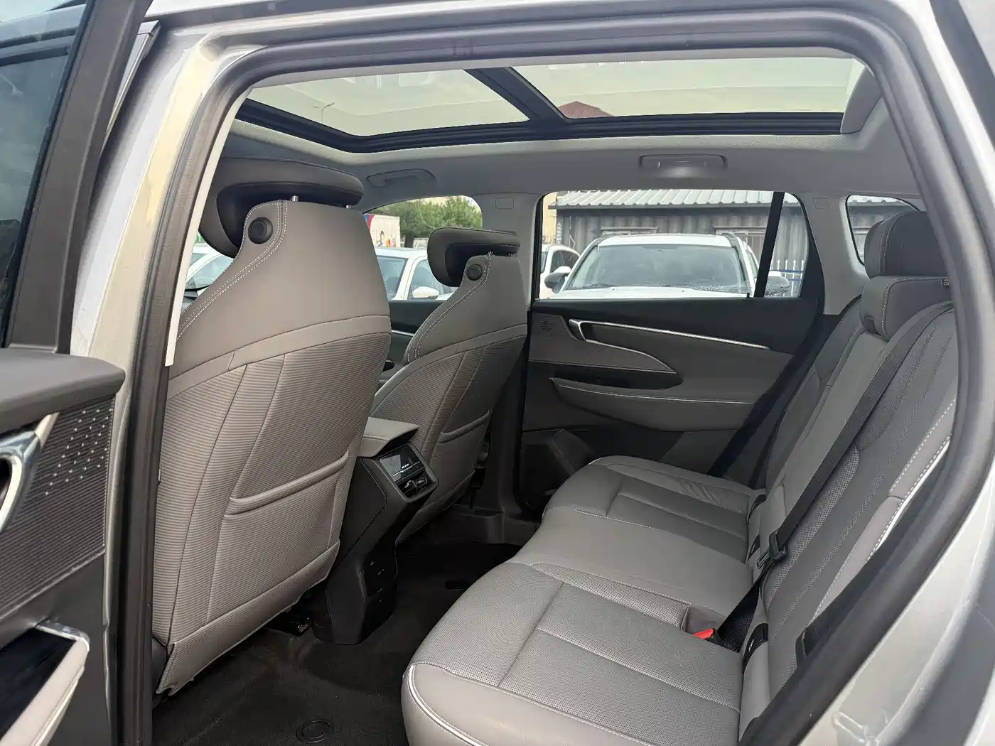 Buick E5 2023 Premium Standard Range Edition фото 6