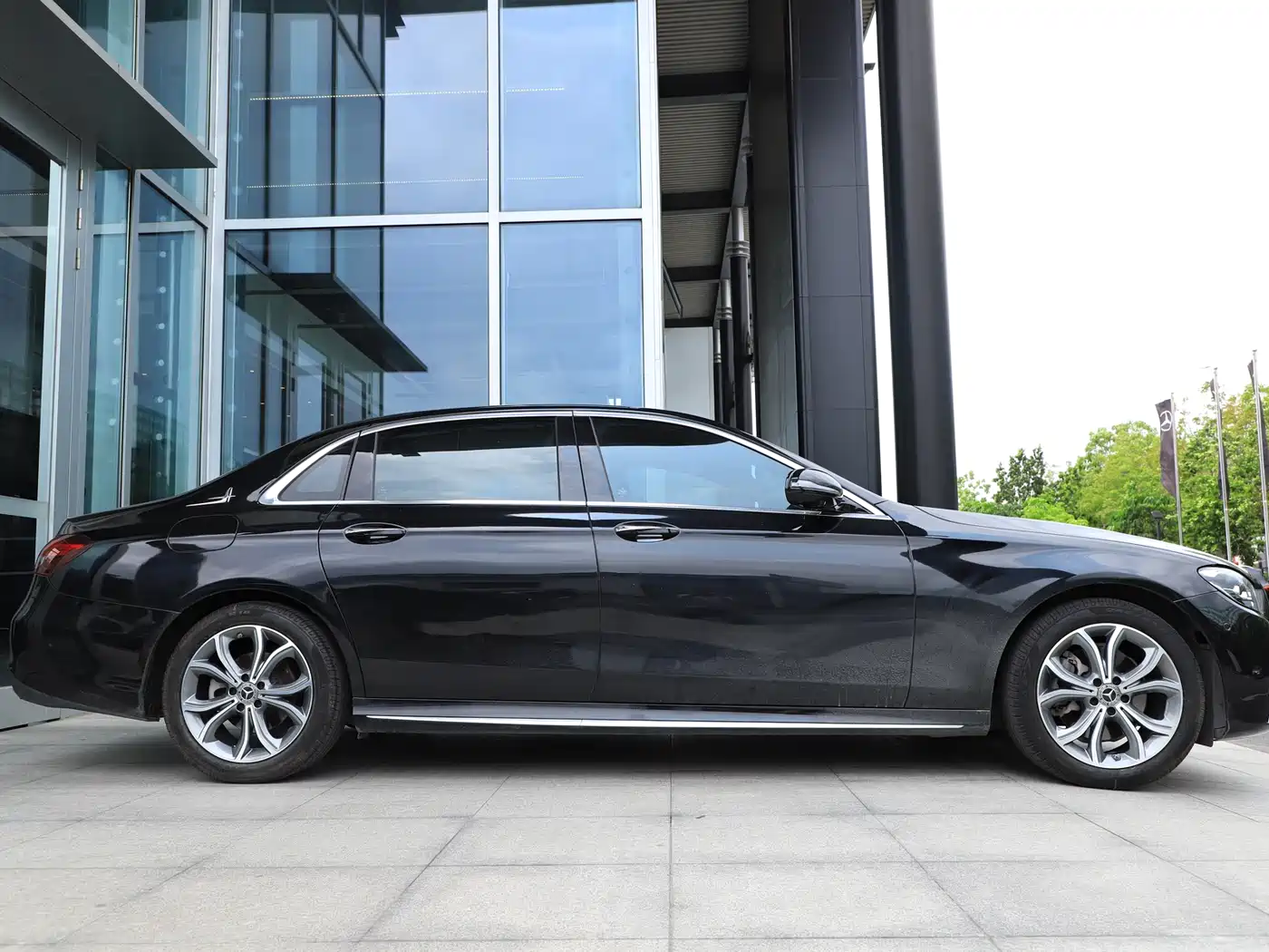 Mercedes-Benz E-Class 2021 Facelift E 300 L Sport Luxury фото 5