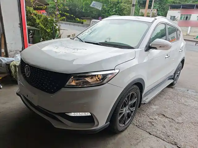 Dongfeng Fengguang Fengguang 580Pro 2020 280TGDI CVT Intelligent Leader