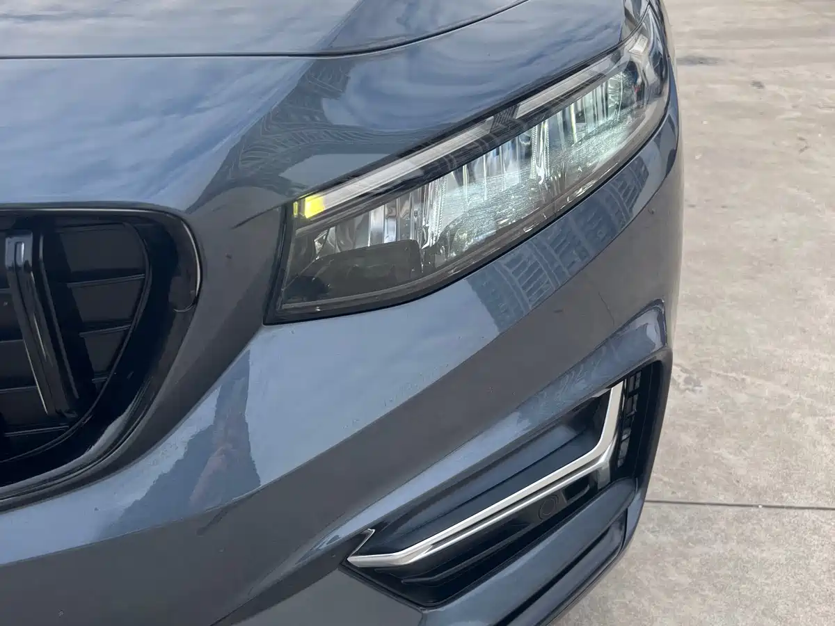 GEELY AUTOMOBILE XINGRUI