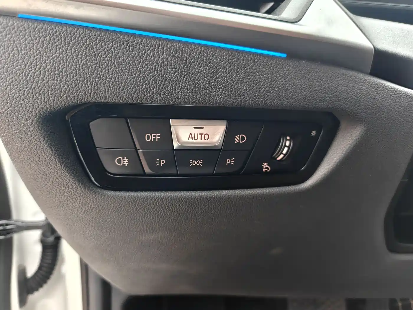 BMW 3 Series 2023 325Li M Sport Package фото 8