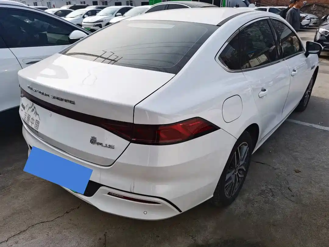 BYD Qin PLUS 2024 Glory Edition EV 510KM Leading фото 6