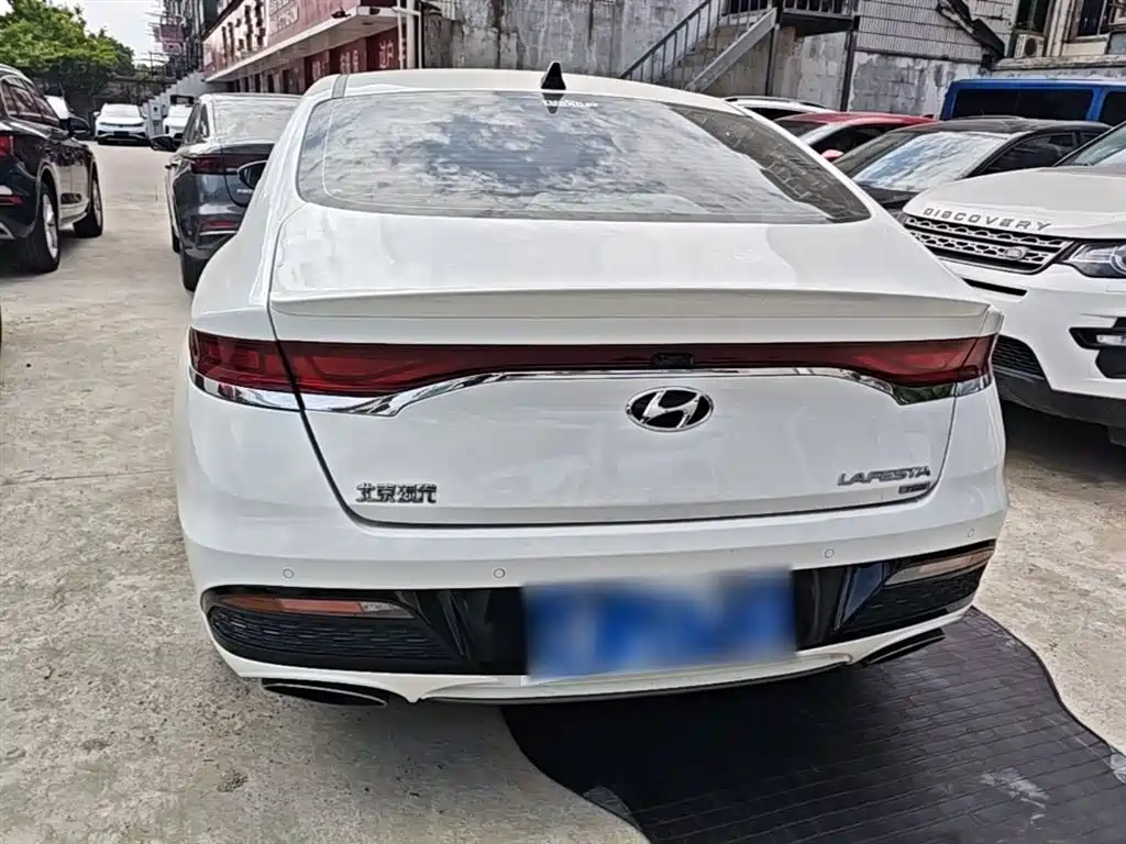 Hyundai Fista 2019 280TGDi Sport Edition China VI фото 6