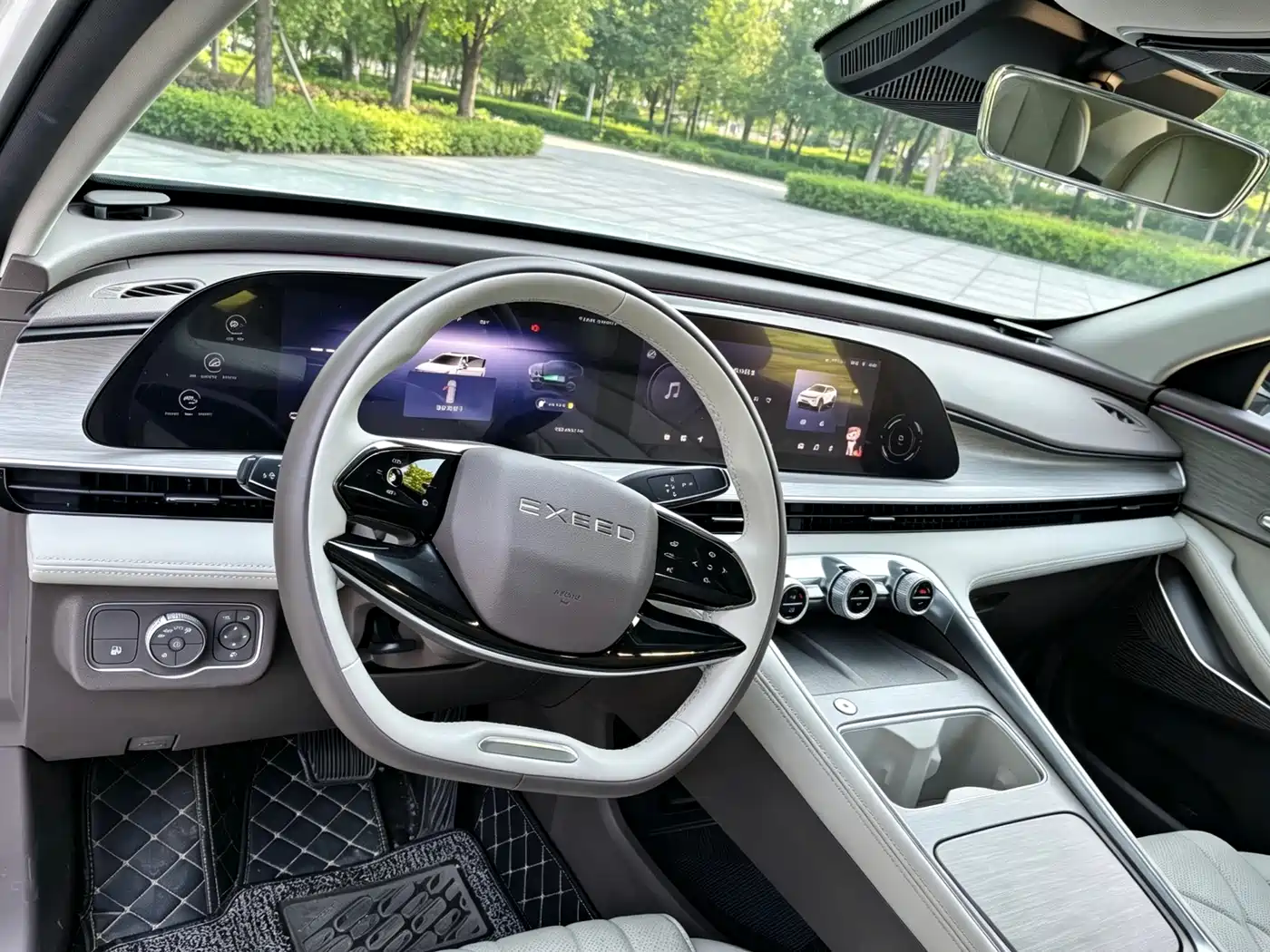 Exeed Yaoguang C-DM 2025 2026 Global Edition 120 Long Range 2WD