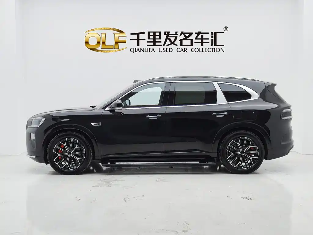2026 ZEEKR 8X