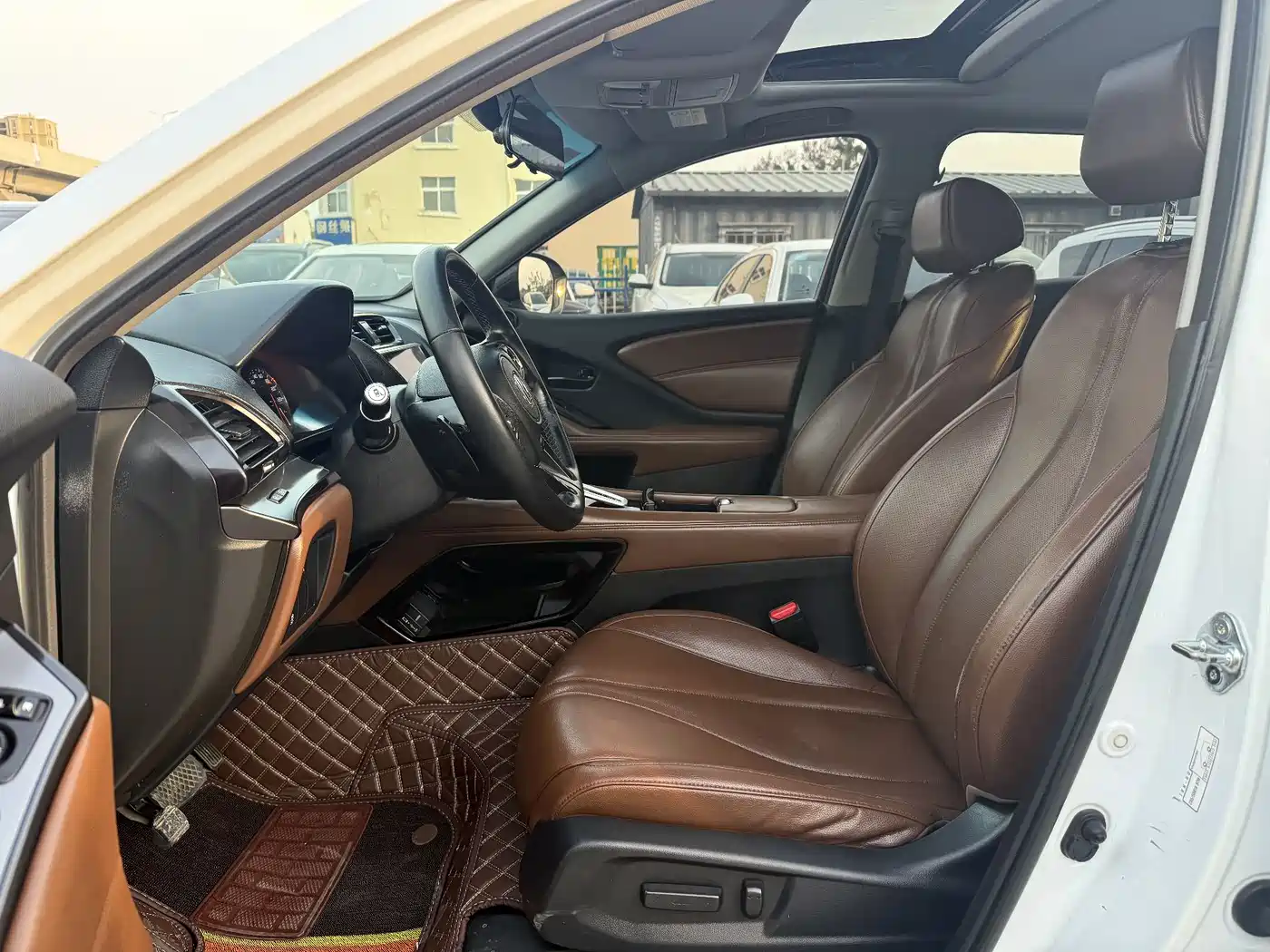 Acura CDX 2016 1.5T 2WD Exclusive Edition фото 4