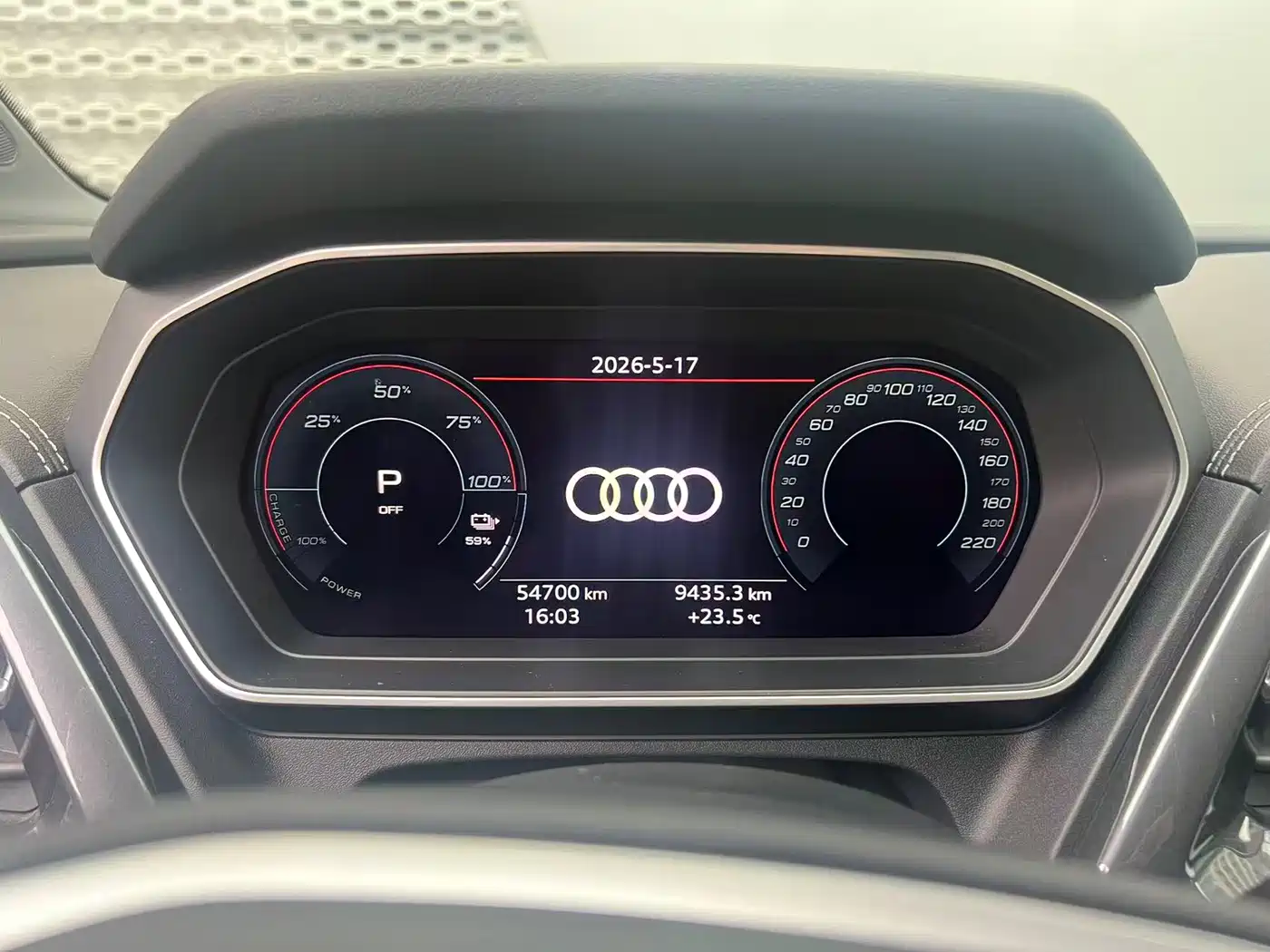 Audi Q4 e-tron 2023 40 e-tron Innovation Edition фото 8