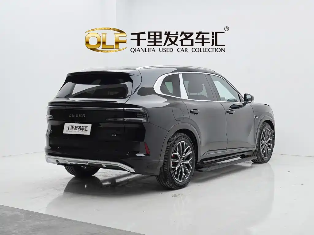 2026 ZEEKR 8X