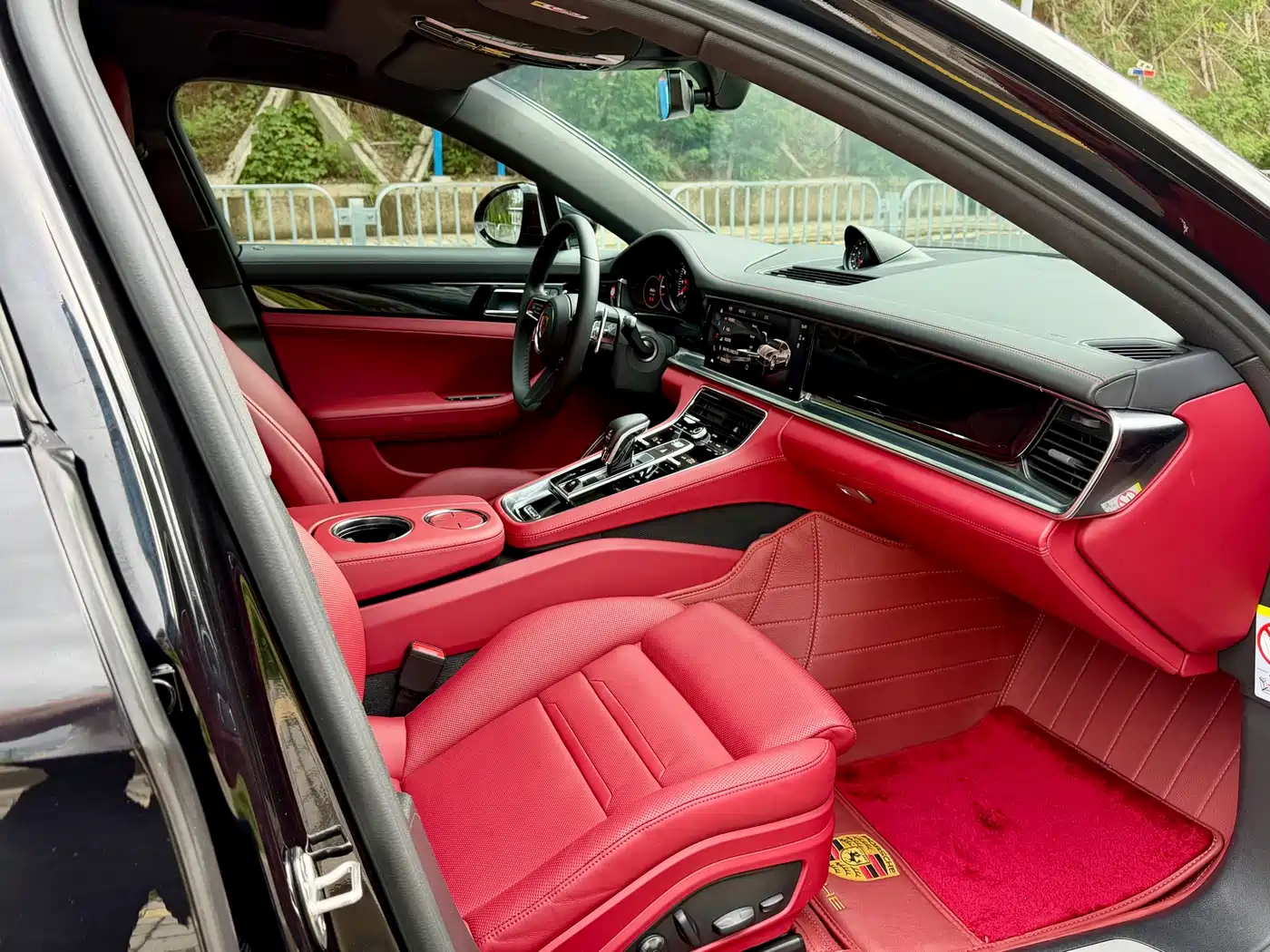 Porsche Panamera 2022 Panamera 4 Executive Long Wheelbase 2.9T фото 17