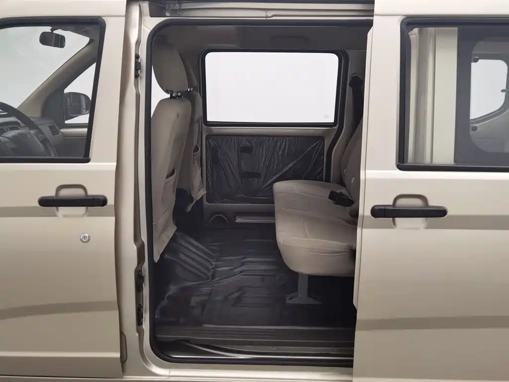 Wuling Motors Wuling Rongguang S 2023 2023 1.5L Base 5/7 Seater