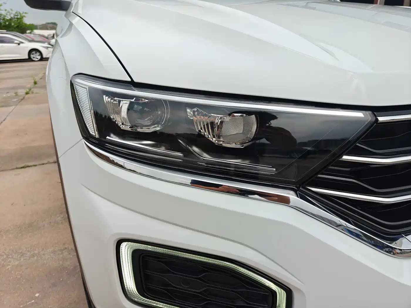 VOLKSWAGEN T-ROC EXPLORING SONGS