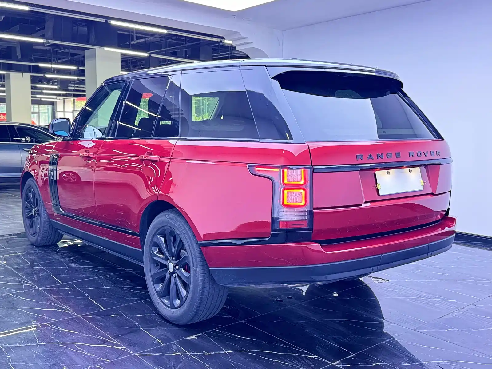 Фото 14 - Land Rover Range Rover