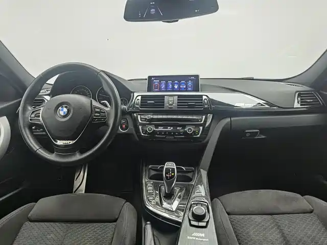 BMW 3 Series 2017 320i M Sport — фото 5
