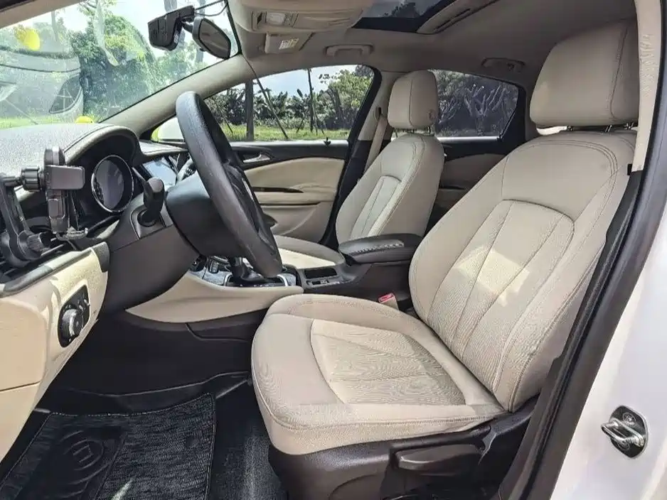 Buick Verano 2017 Sedan 15S Automatic Progressive фото 8