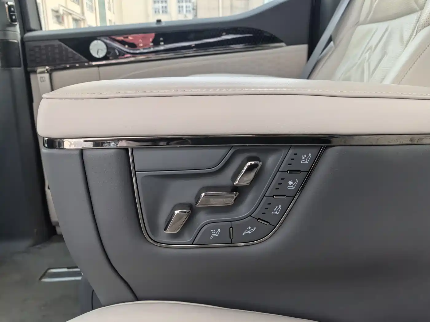 ZEEKR EXTREME KRYPTON 009