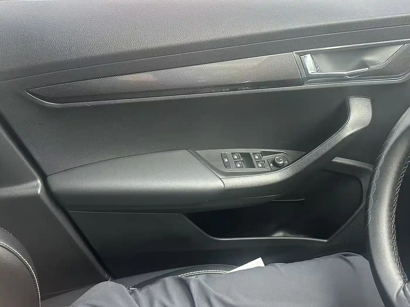 Škoda Karoq 2021 TSI280 Luxury Edition фото 8