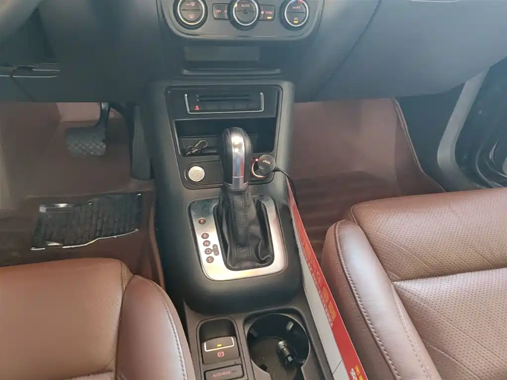Volkswagen Tiguan 2013 1.8TSI Automatic 2WD Luxury Model фото 14