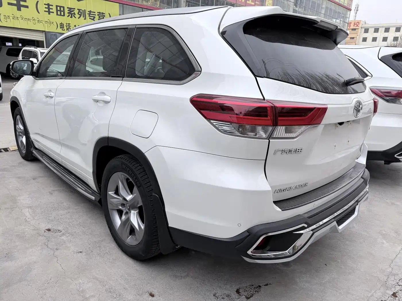 Toyota Highlander 2018 2.0T 4WD Luxury 7-seater (China V) фото 19