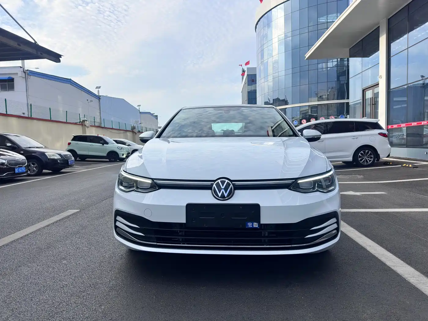 Volkswagen Golf 2023 280TSI DSG Pro фото 2