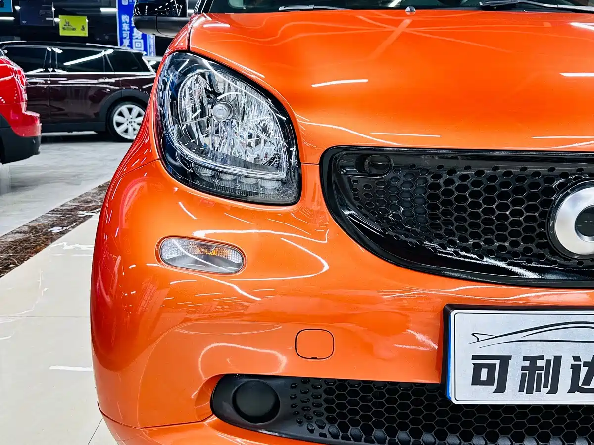 Фото 10 - smart fortwo