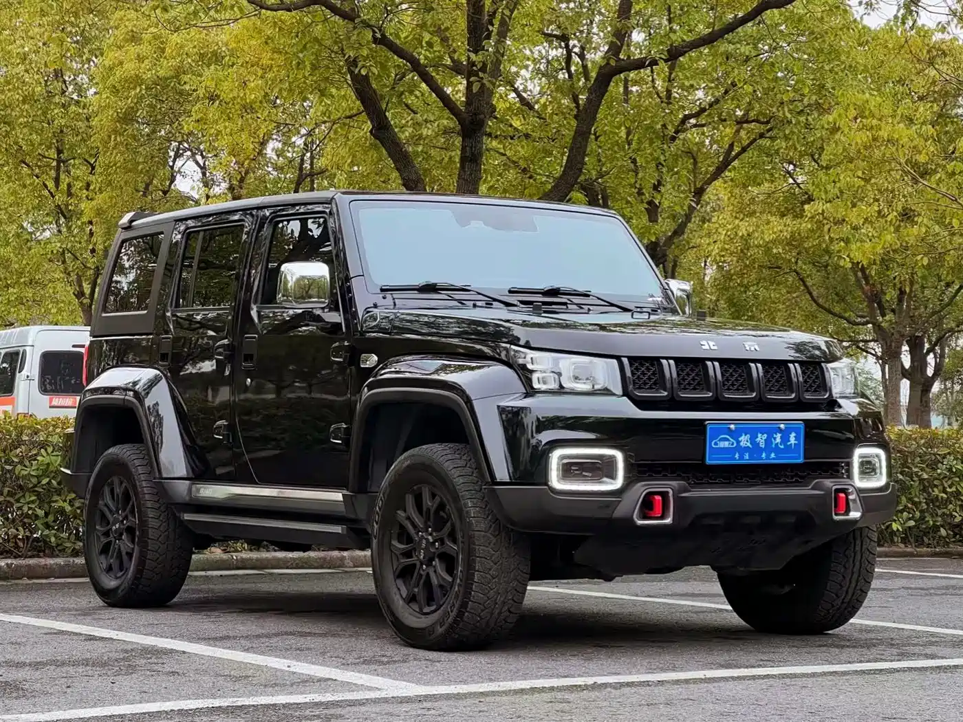 BAIC ORV Beijing Offroad BJ40 2023 2.0T Auto 4WD Urban Hunter Knight Edition фото 3