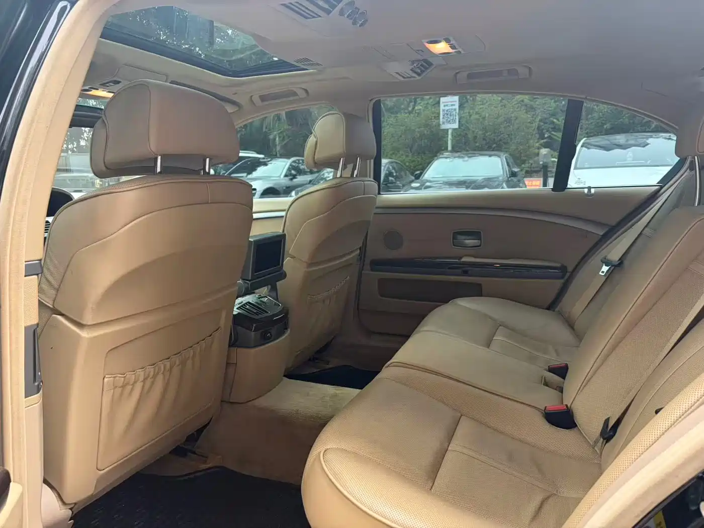 BMW 7 Series 2005 Model 740Li фото 7