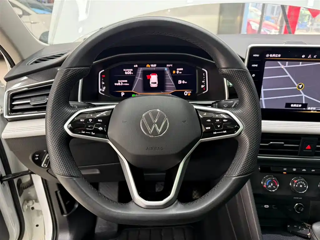 Volkswagen Tiguan L 2023 280TSI 2WD Trend Limited Edition фото 10