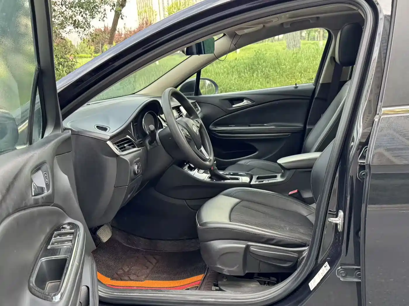 Buick Verano 2018 Sedan 20T Dual Clutch Leading фото 7