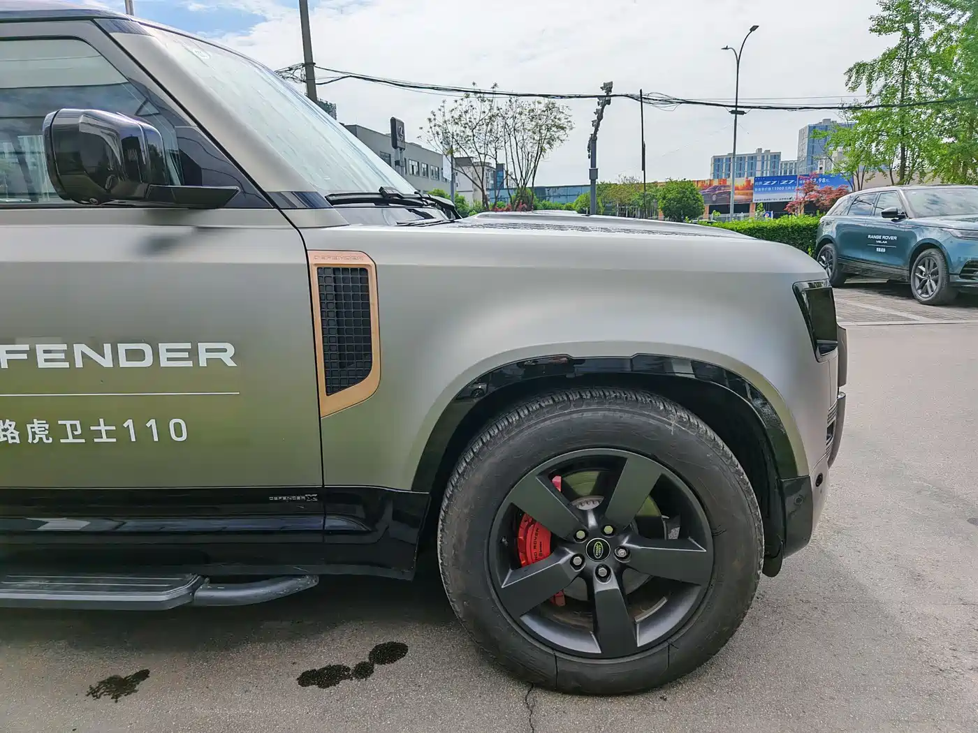 Land Rover Defender 2025 110 3.0T P400 X фото 21