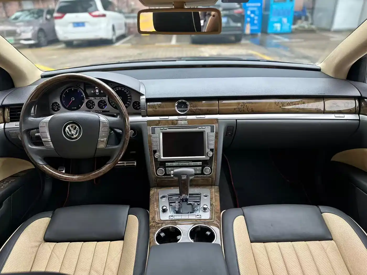 Volkswagen Phaeton 2012 3.0L Elite Custom фото 6