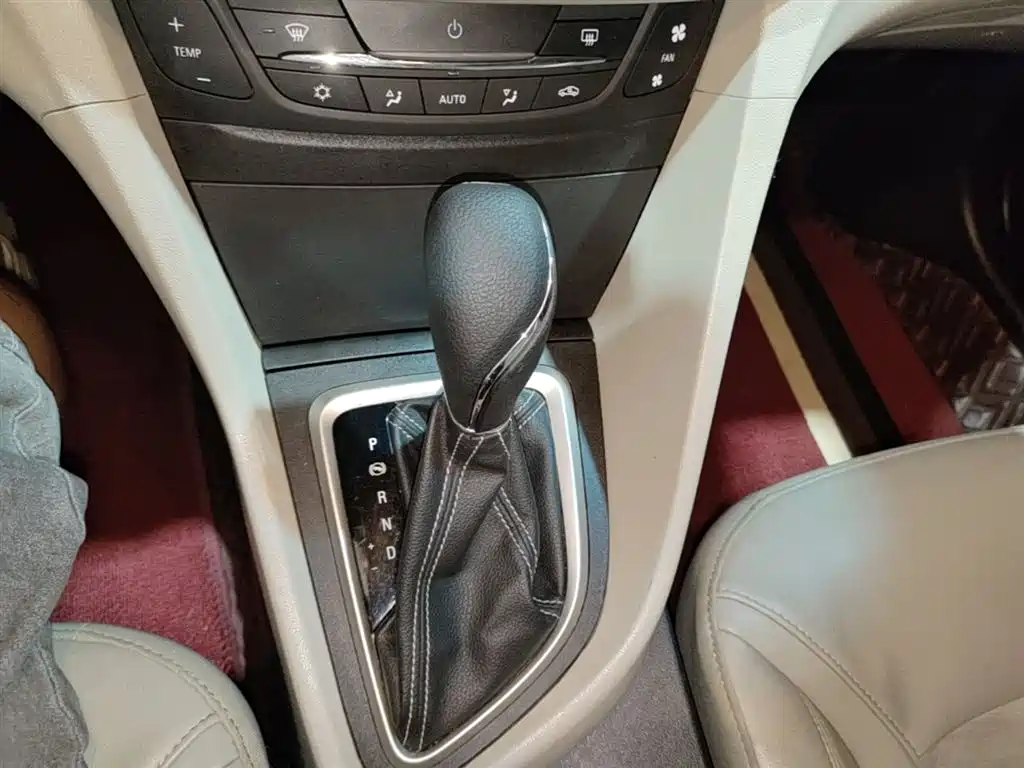 Buick Excelle 2015 15N Automatic Luxury фото 14
