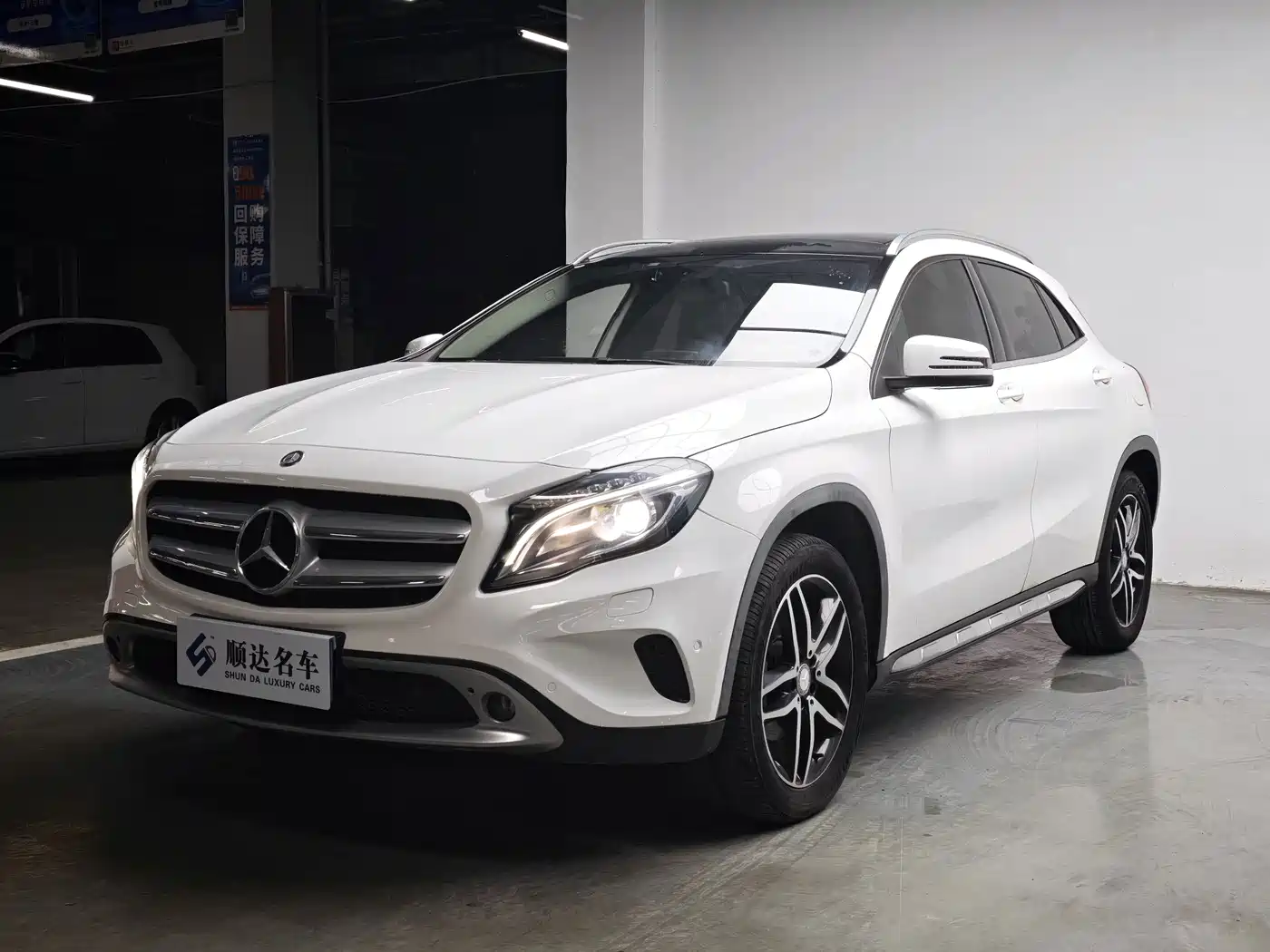 Mercedes-Benz GLA 2015 2016 GLA 200 Fashion