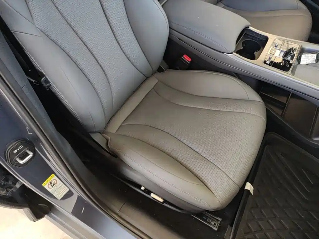 BYD Seal 2024 2024 Glory Edition DM-i 1.5L 121km Luxury