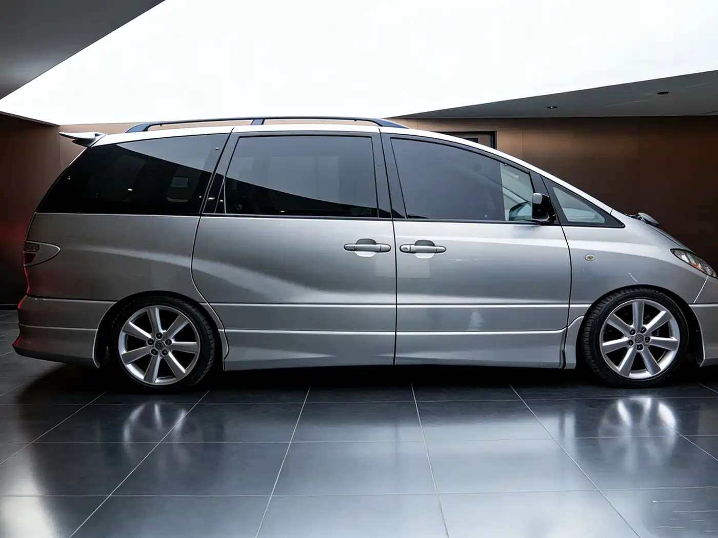 Toyota Previa фото 8