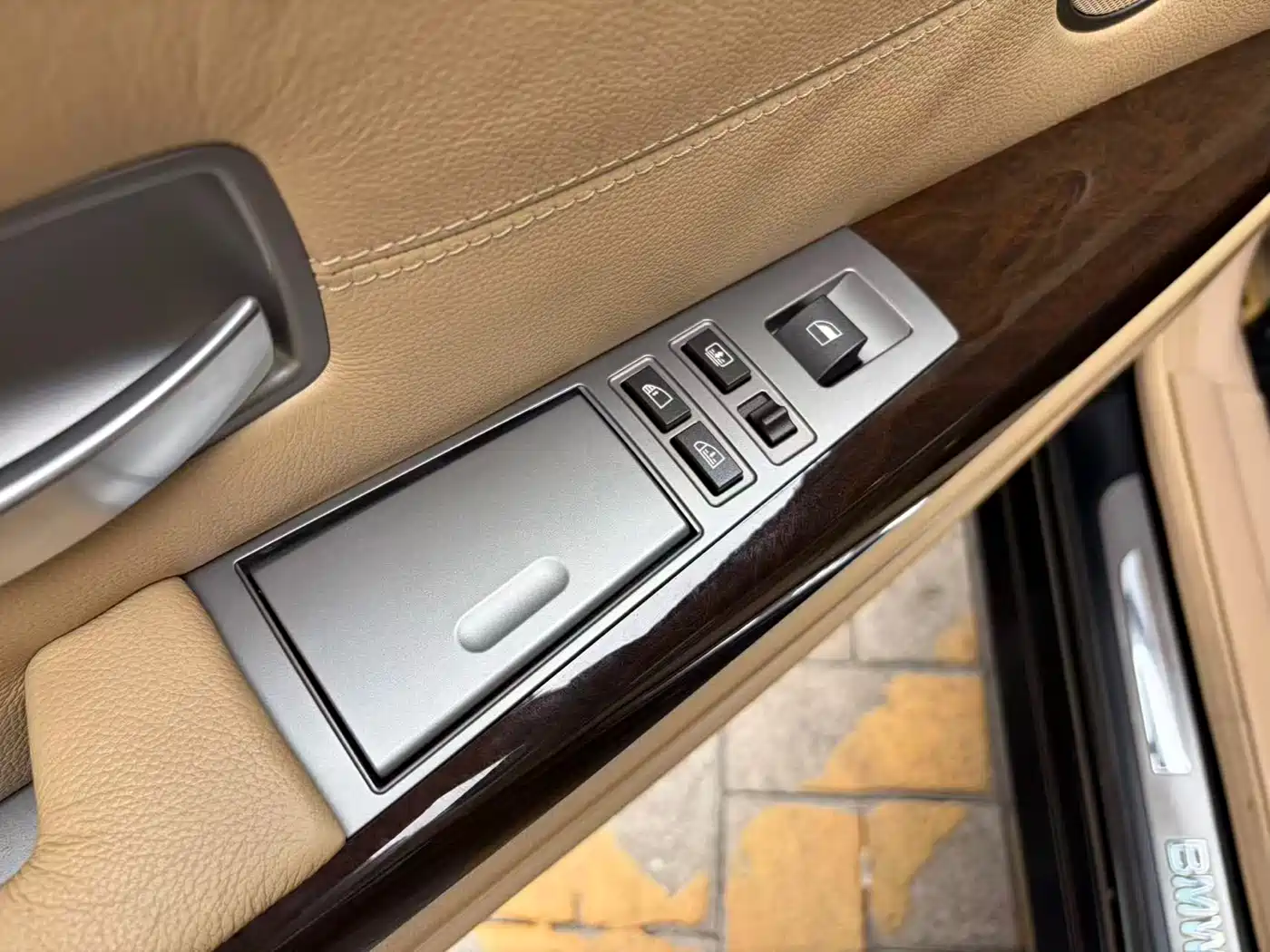 BMW 7 Series 2005 Model 740Li фото 19