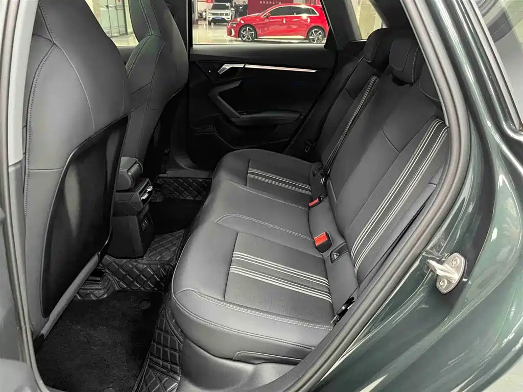 Audi A3 2023 Facelift Sportback 35 TFSI Fashion Sport фото 15