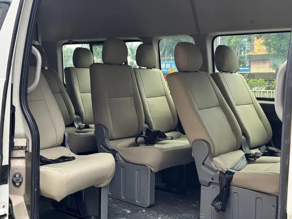 Jiu Long Large MPV 2015 2012 2.4L Petrol Happy Journey 4RB2