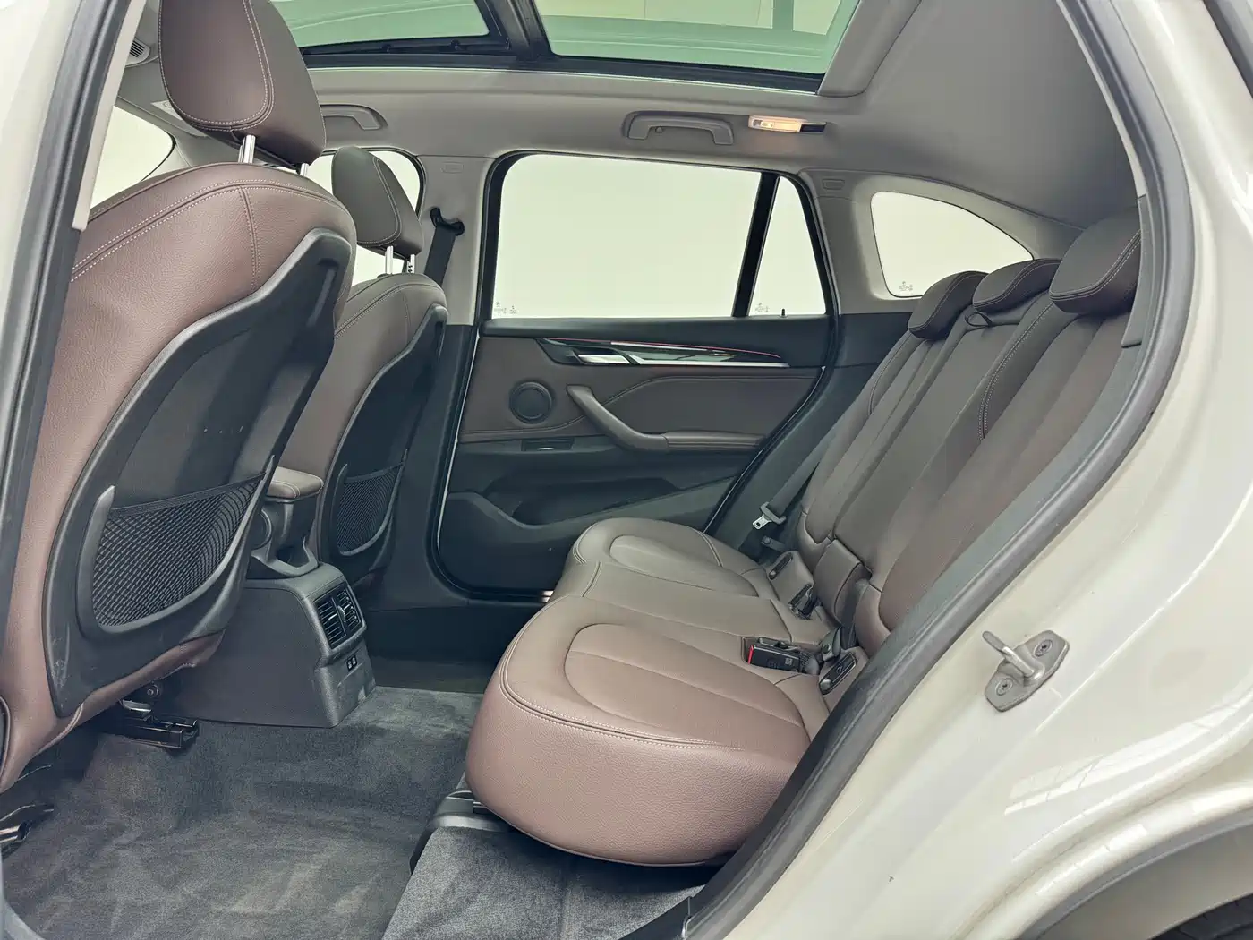 BMW X1 2020 xDrive25Li Premium Edition фото 5