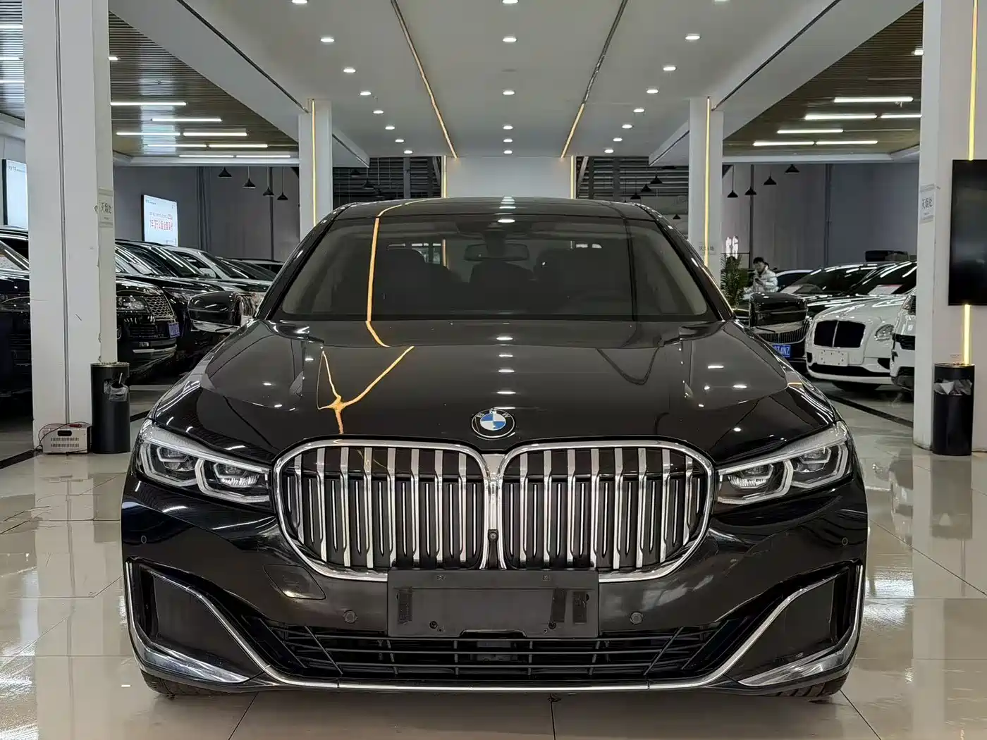 BMW 7 Series 2021 Model 730Li Luxury Package фото 4