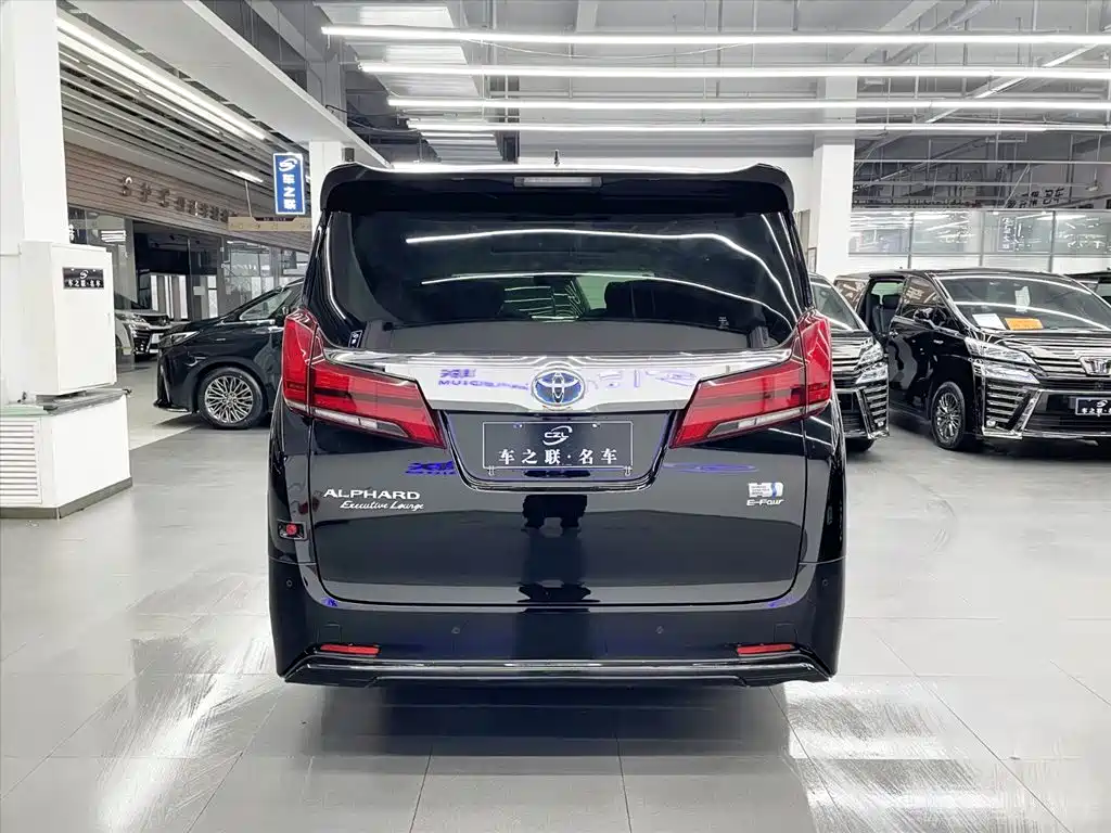 Toyota Alphard 2020 Hybrid 2.5L Premium Edition фото 5