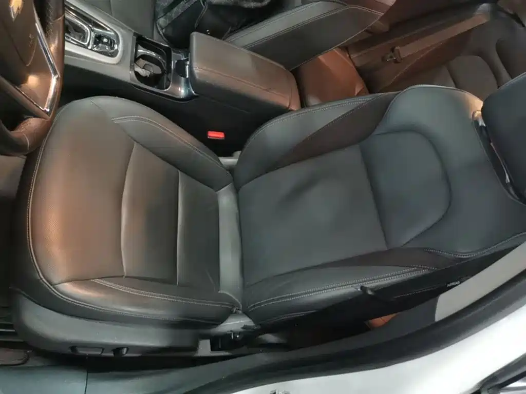 Chevrolet Malibu 2016 2.0L Automatic Luxury фото 22