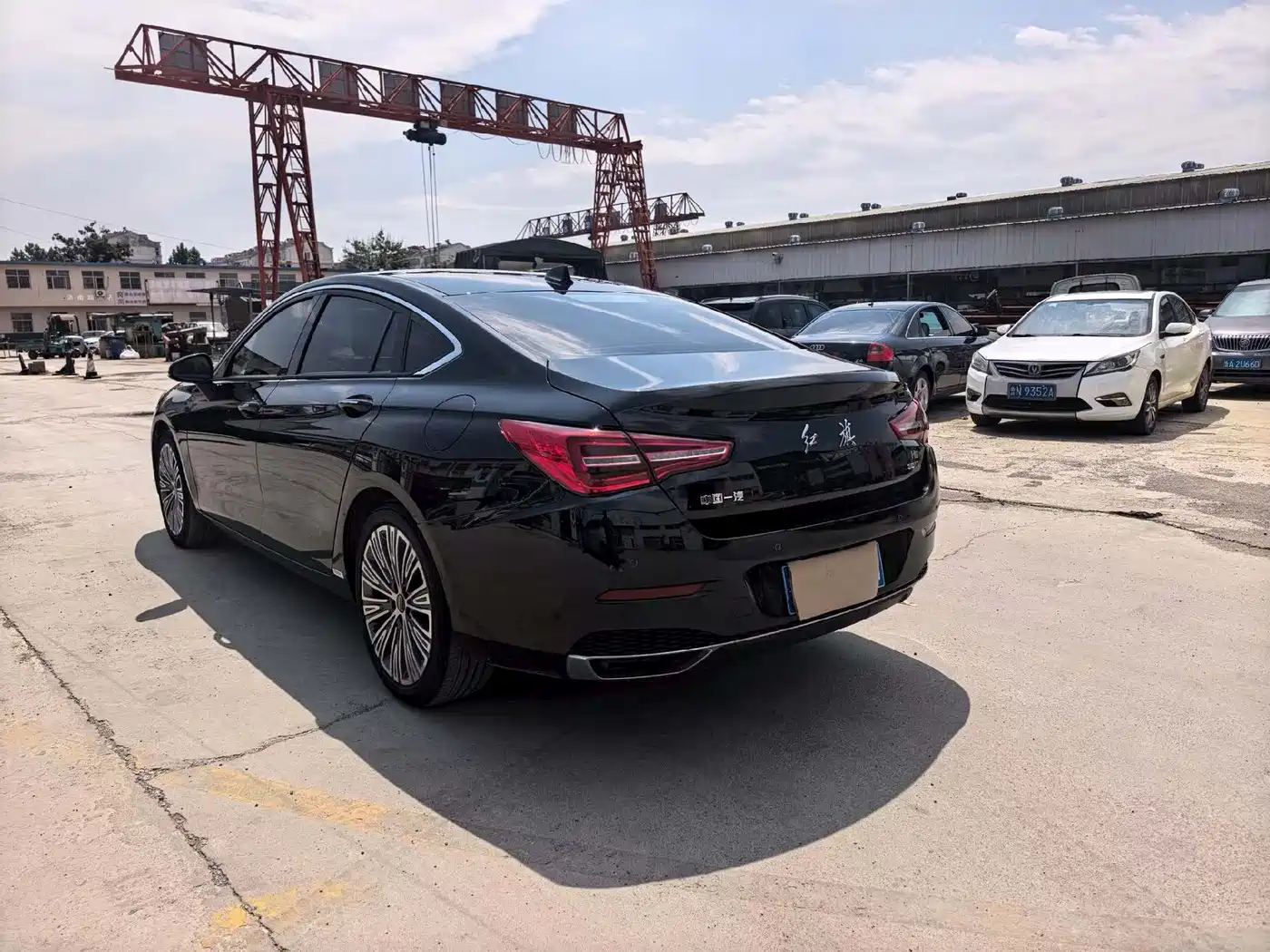 Hongqi H5 2022 Classic 1.5T DCT Flag Rhythm Edition фото 6