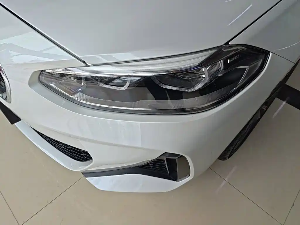 Фото 24 - BMW 1 Series