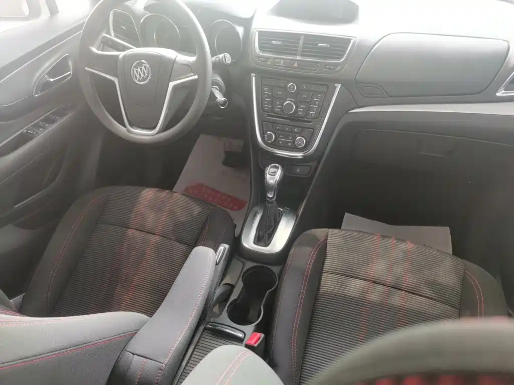 Фото 13 - Buick Encore